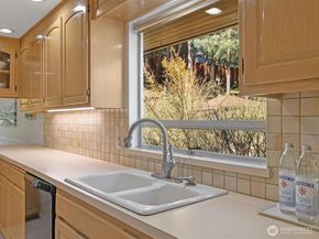 19201 51st Avenue NE, Lake Forest Park WA 98155