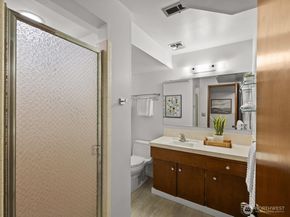 19201 51st Avenue NE, Lake Forest Park WA 98155