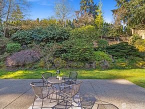 19201 51st Avenue NE, Lake Forest Park WA 98155