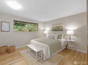 19201 51st Avenue NE, Lake Forest Park WA 98155