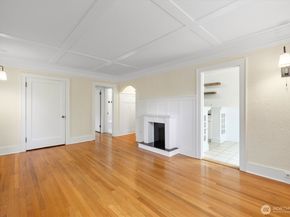 1640 18th Avenue 6, Seattle WA 98122