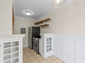 1640 18th Avenue 6, Seattle WA 98122