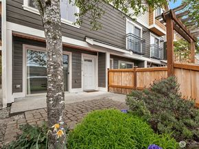 9011 46th Avenue S B, Seattle WA 98118