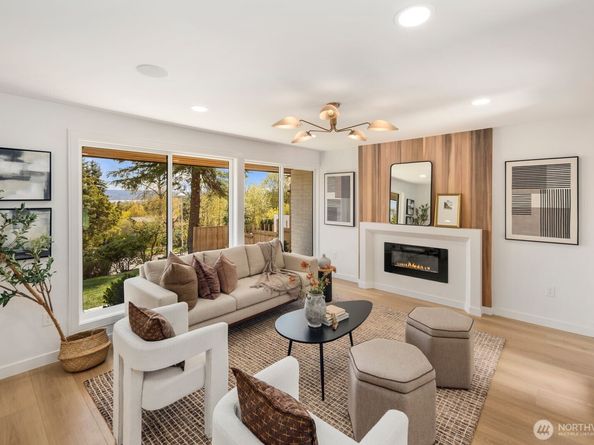 7005 58th Avenue NE, Seattle WA 98115