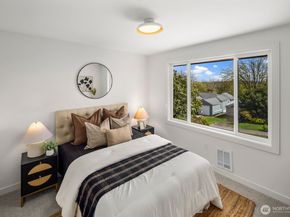 7005 58th Avenue NE, Seattle WA 98115