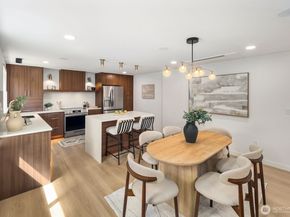 7005 58th Avenue NE, Seattle WA 98115