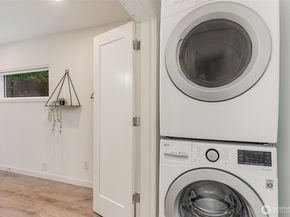 437 NE 73rd Street A, Seattle WA 98115