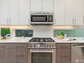 437 NE 73rd Street A, Seattle WA 98115
