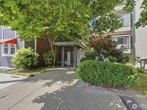 211 Summit Avenue E 405, Seattle WA 98102