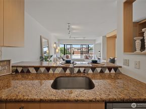 211 Summit Avenue E 405, Seattle WA 98102