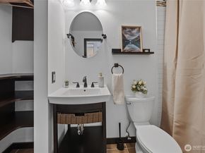 211 Summit Avenue E 405, Seattle WA 98102
