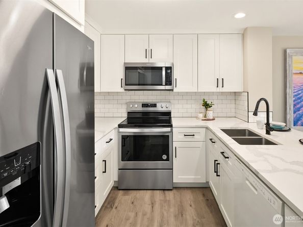 206 Mountain Park Boulevard SW D203, Issaquah WA 98027