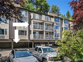 206 Mountain Park Boulevard SW D203, Issaquah WA 98027