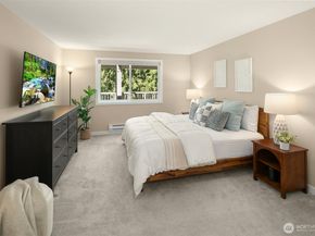 206 Mountain Park Boulevard SW D203, Issaquah WA 98027