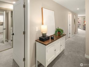 206 Mountain Park Boulevard SW D203, Issaquah WA 98027