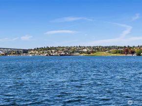 2031 Fairview Avenue E H, Seattle WA 98102