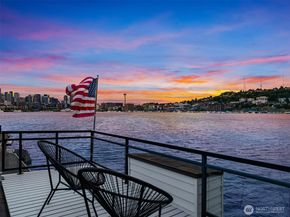 2031 Fairview Avenue E H, Seattle WA 98102