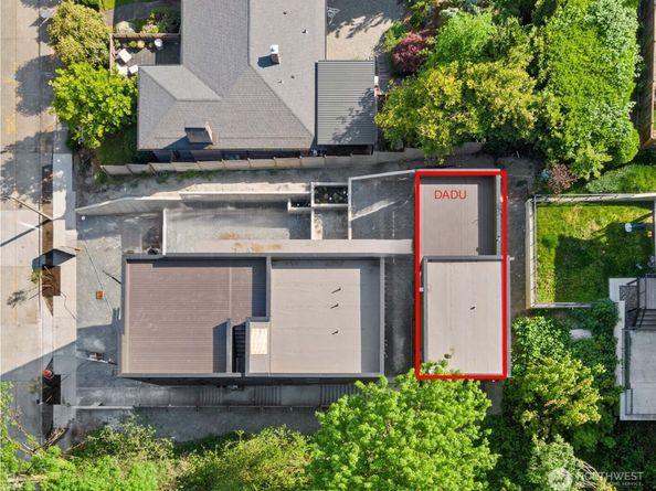 1417 36th Avenue S, Seattle WA 98144