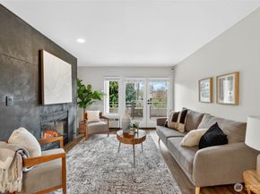 4457 44th Avenue SW 101, Seattle WA 98116