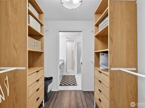 4457 44th Avenue SW 101, Seattle WA 98116