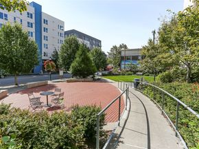 4457 44th Avenue SW 101, Seattle WA 98116