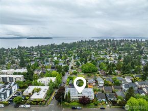4457 44th Avenue SW 101, Seattle WA 98116