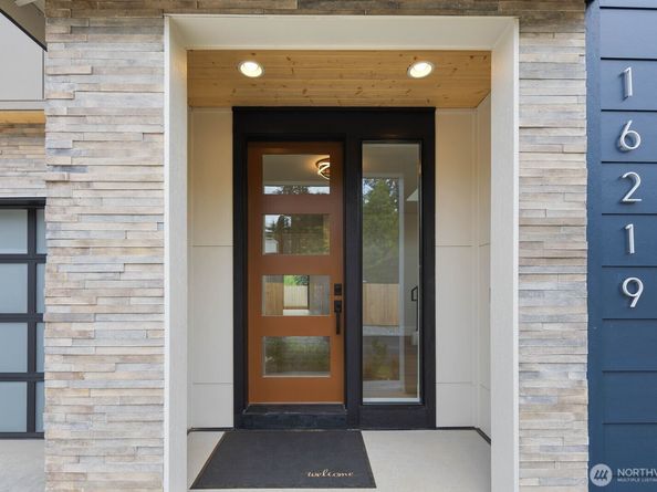 16219 Simonds Road NE, Kenmore WA 98028