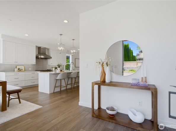 12109 NE 105th St, Kirkland WA 98033