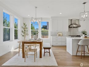 12109 NE 105th St, Kirkland WA 98033