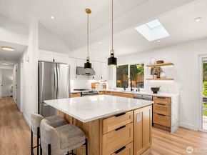 1513 3rd Place, Kirkland WA 98033