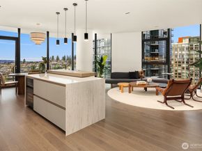 838 Avenue Square NE 1503, Bellevue WA 98004