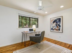 4434 137th Avenue NE, Bellevue WA 98005