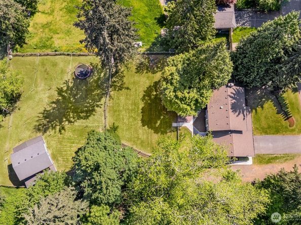 4434 137th Avenue NE, Bellevue WA 98005