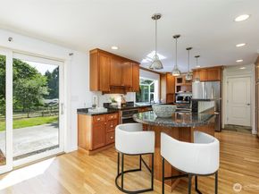 4434 137th Avenue NE, Bellevue WA 98005