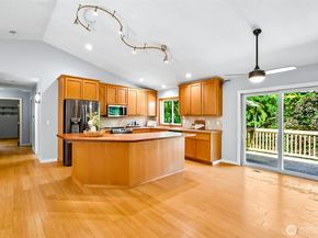 5827 176th Drive SE, Snohomish WA 98290
