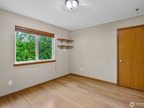 5827 176th Drive SE, Snohomish WA 98290