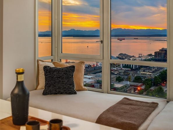 2125 1st Avenue 1902, Seattle WA 98121