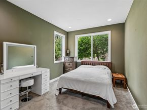 2001 263rd Lane SE, Sammamish WA 98075