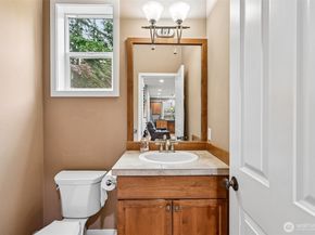 2001 263rd Lane SE, Sammamish WA 98075