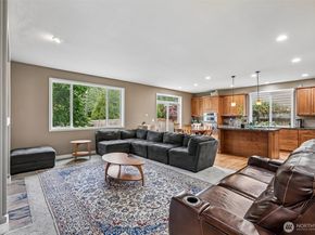 2001 263rd Lane SE, Sammamish WA 98075
