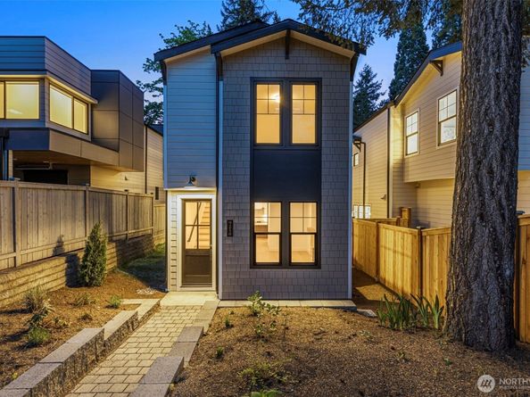 9210 116th Avenue NE, Kirkland WA 98033