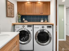 4620 15th Avenue S, Seattle WA 98108