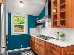 4620 15th Avenue S, Seattle WA 98108