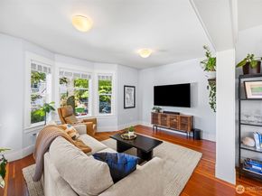 4420 Dayton Avenue N 2, Seattle WA 98103