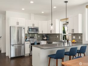 5562 15th Avenue S, Seattle WA 98108