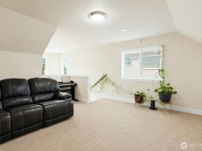 19607 25th Drive SE, Bothell WA 98012