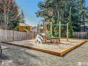 19607 25th Drive SE, Bothell WA 98012