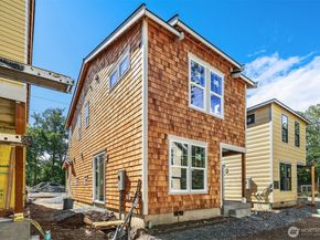 12511 NE 94th Street, Kirkland WA 98033