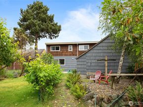12419 16th Avenue S, Seattle WA 98168