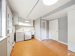 3502 29th Avenue W, Seattle WA 98199